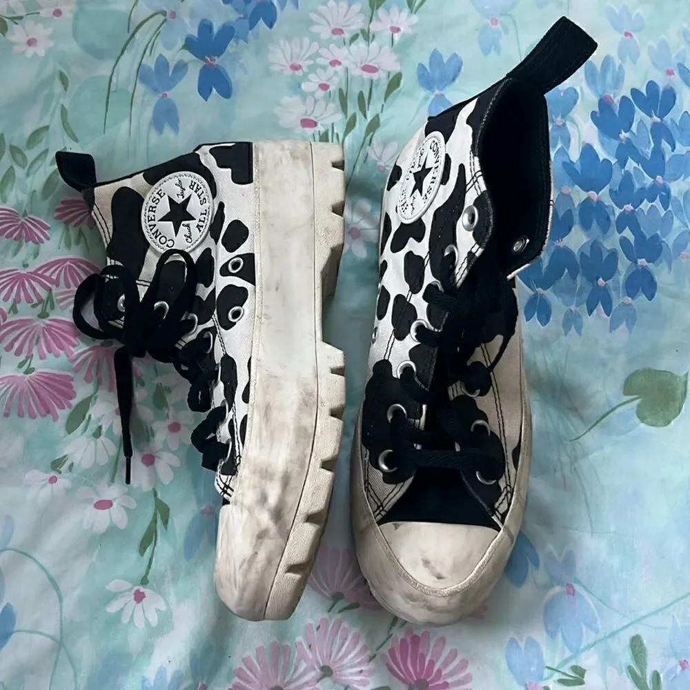 Converse Chuck Taylor All Star Lugged Shoes Women’s Size 7 Cow Print Platform